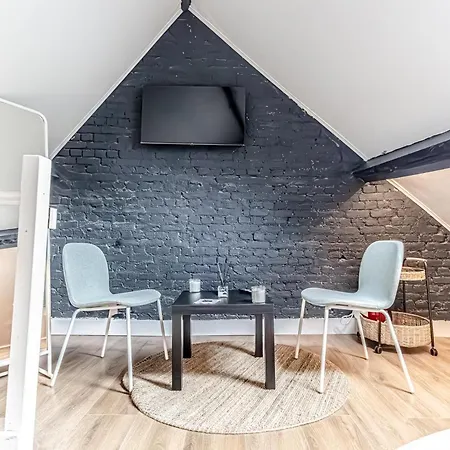 Apartmán Lovely & Comfortable At Heart Of *