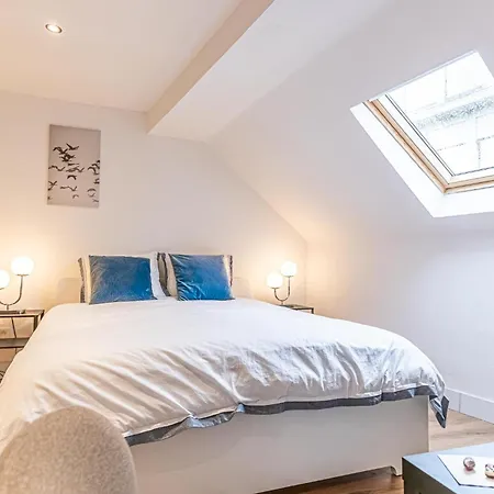 Lovely & Comfortable At Heart Of Apartmán Gent