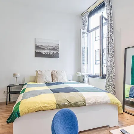 Lovely & Comfortable At Heart Of Apartmán Gent