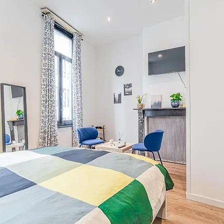 Lovely & Comfortable At Heart Of Apartmán