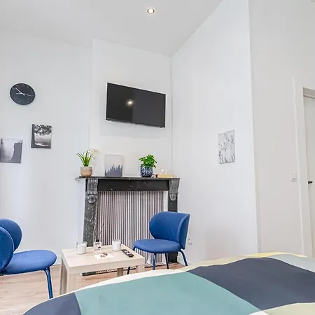 Lovely & Comfortable At Heart Of Apartmán Gent