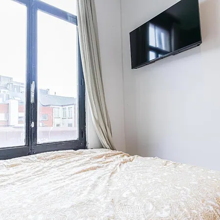 Lovely & Comfortable At Heart Of Apartmán