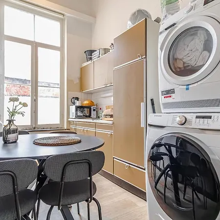 Lovely & Comfortable At Heart Of Gent