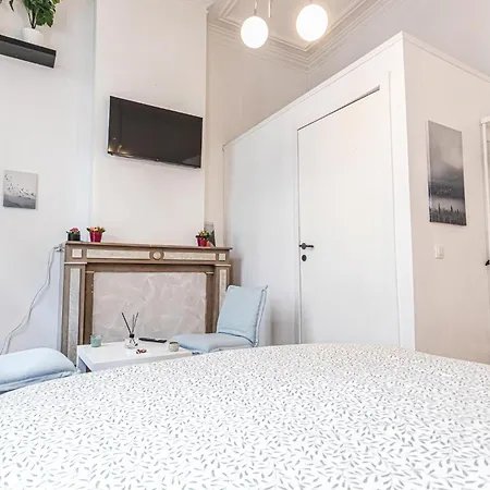 Apartmán Lovely & Comfortable At Heart Of *